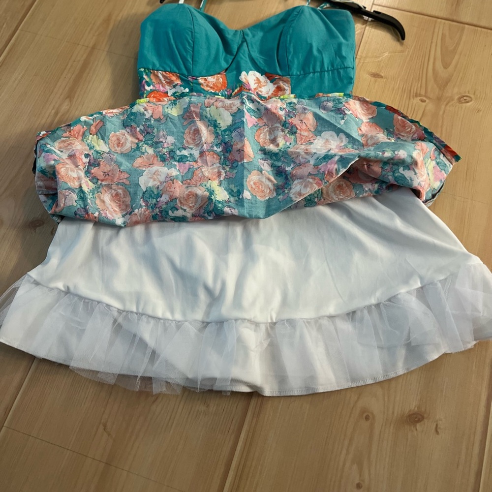 Charlotte Russe teal and floral retro style dress - Picture 2 of 4
